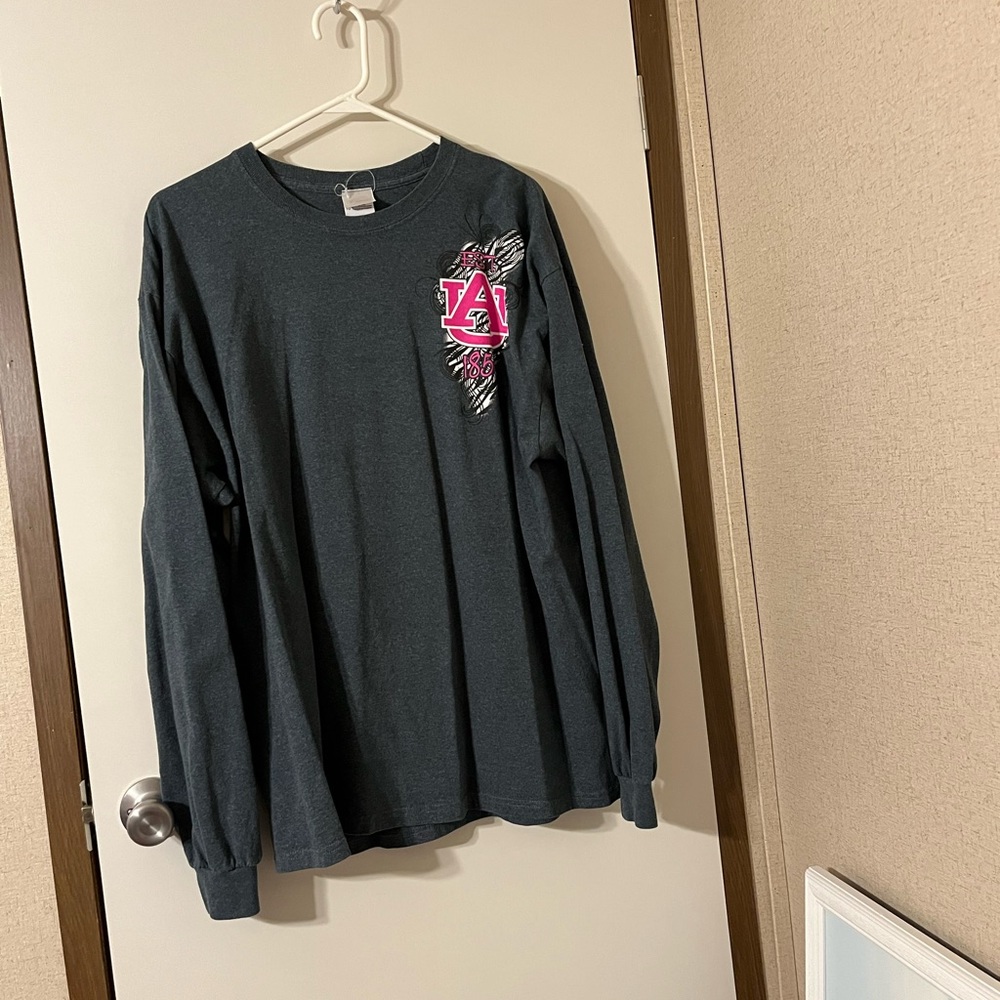 Auburn Charcoal grey XL tshirt